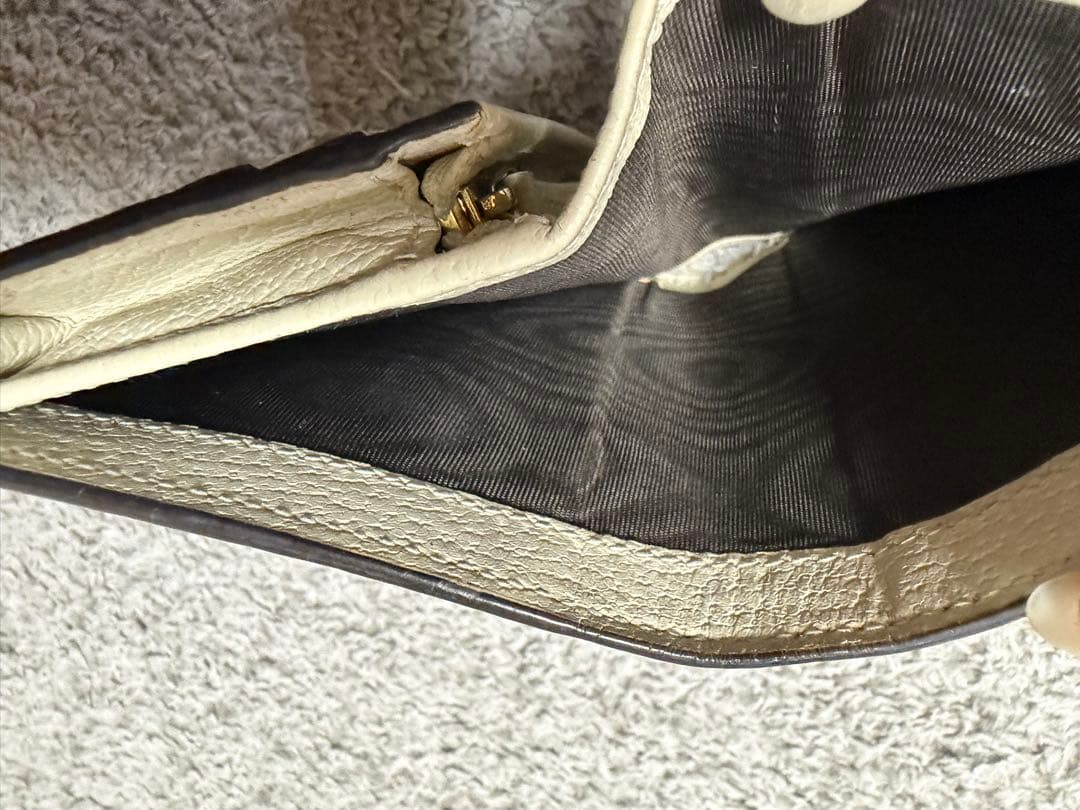 GUCCI / GGマーモント二つ折り財布