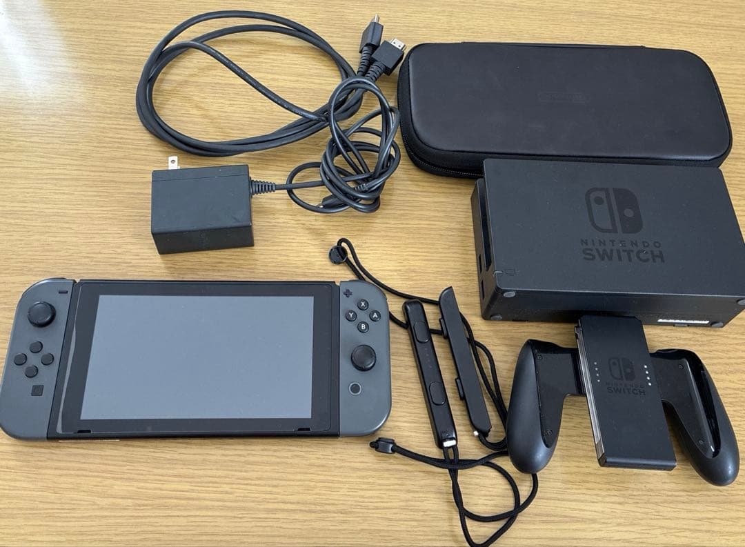 Nintendo Switch 本体 ブラック　充実付属品　動作良好