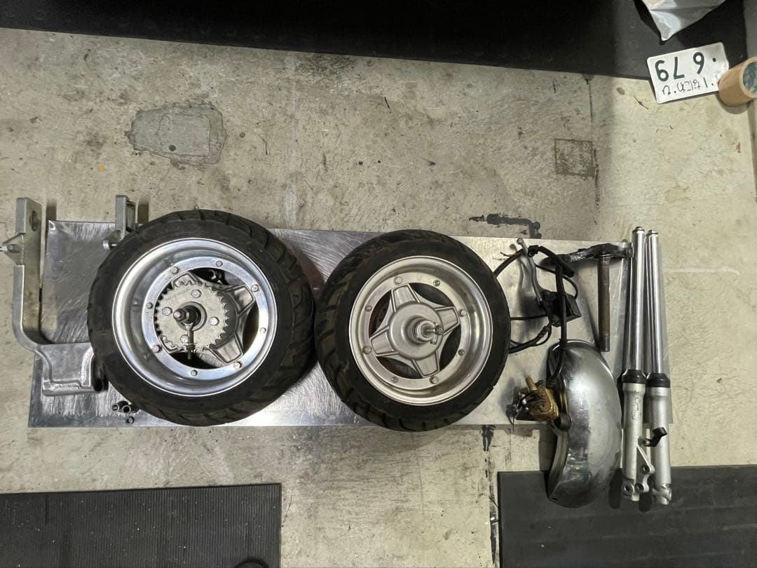 送料込　dax モンキー　フロントディスク　ホイール　スイングアーム　田中商会？