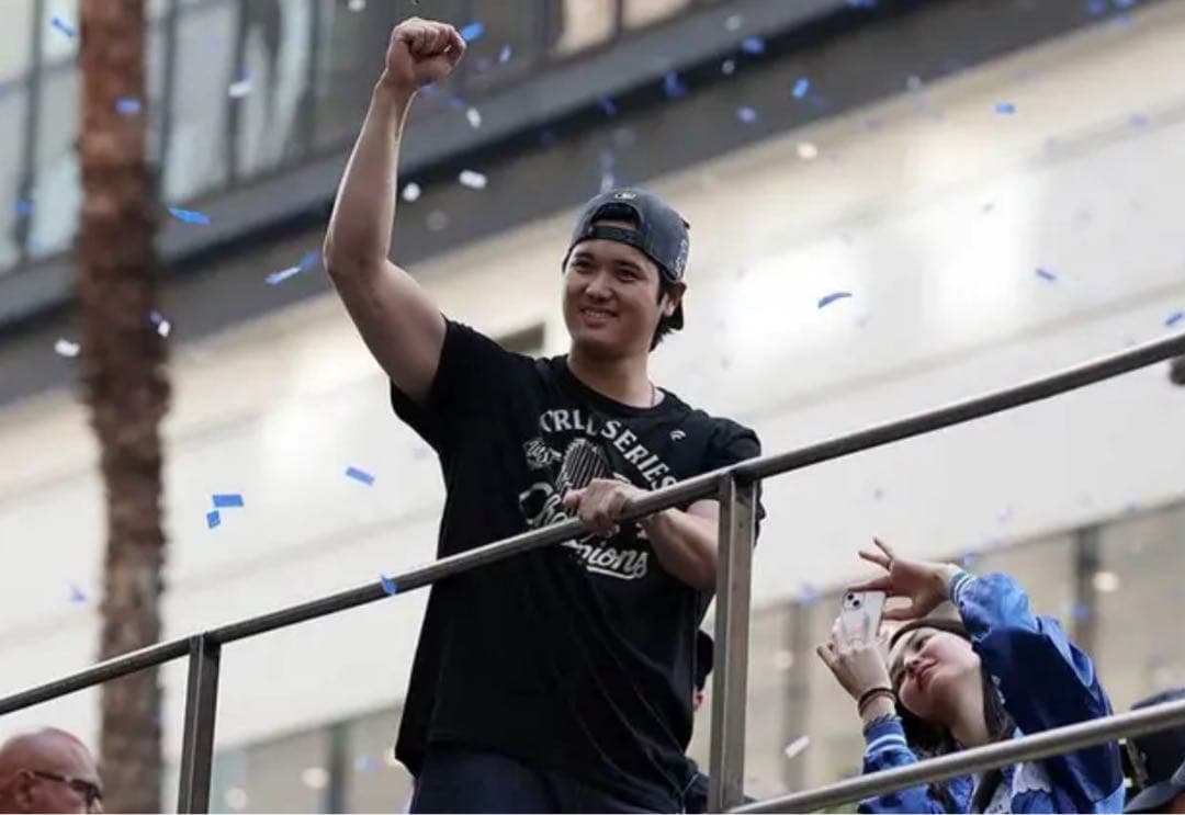 メルカリ最安値！ドジャース　2025 ワールドシリーズ　優勝キャップ パレード