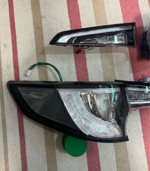 LEDテールライト 多色仕様　カローラツーリング