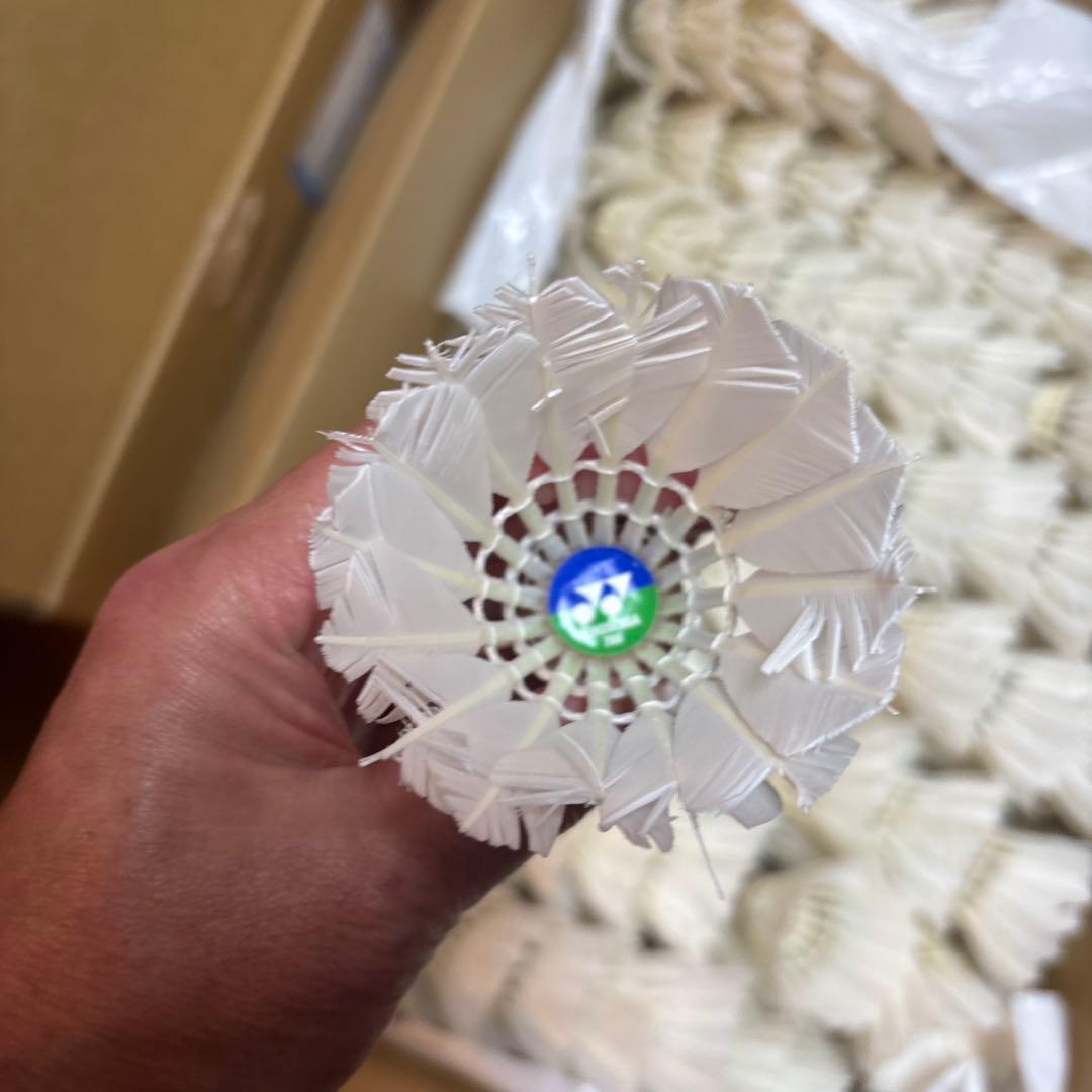 バドミントン中古シャトル 約400個　ほぼエアロセンサ700