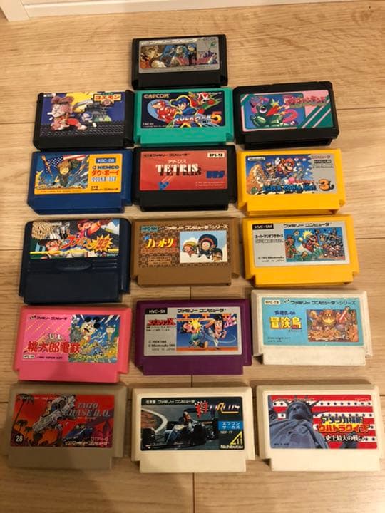 ファミコン互換機とソフト16点