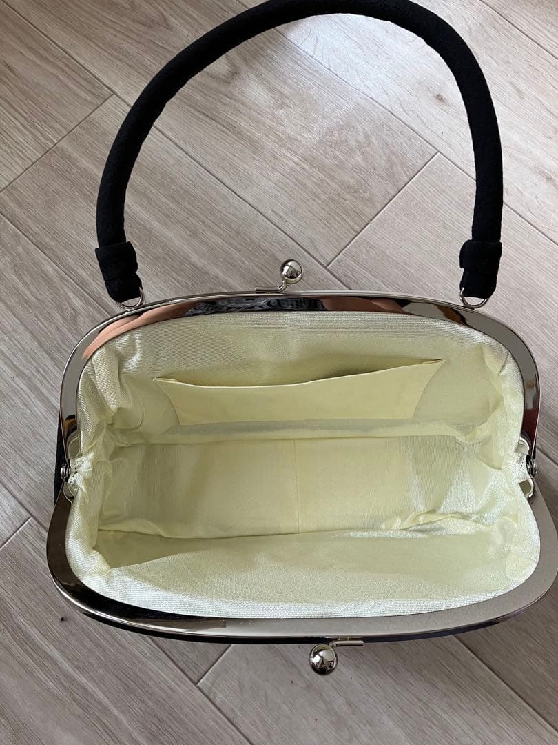 つばき刺繍の和装用バッグと草履セット