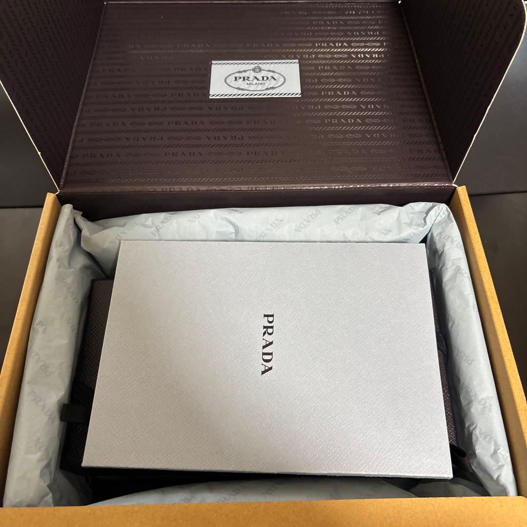 PRADA ループタイ　ブラックレザー