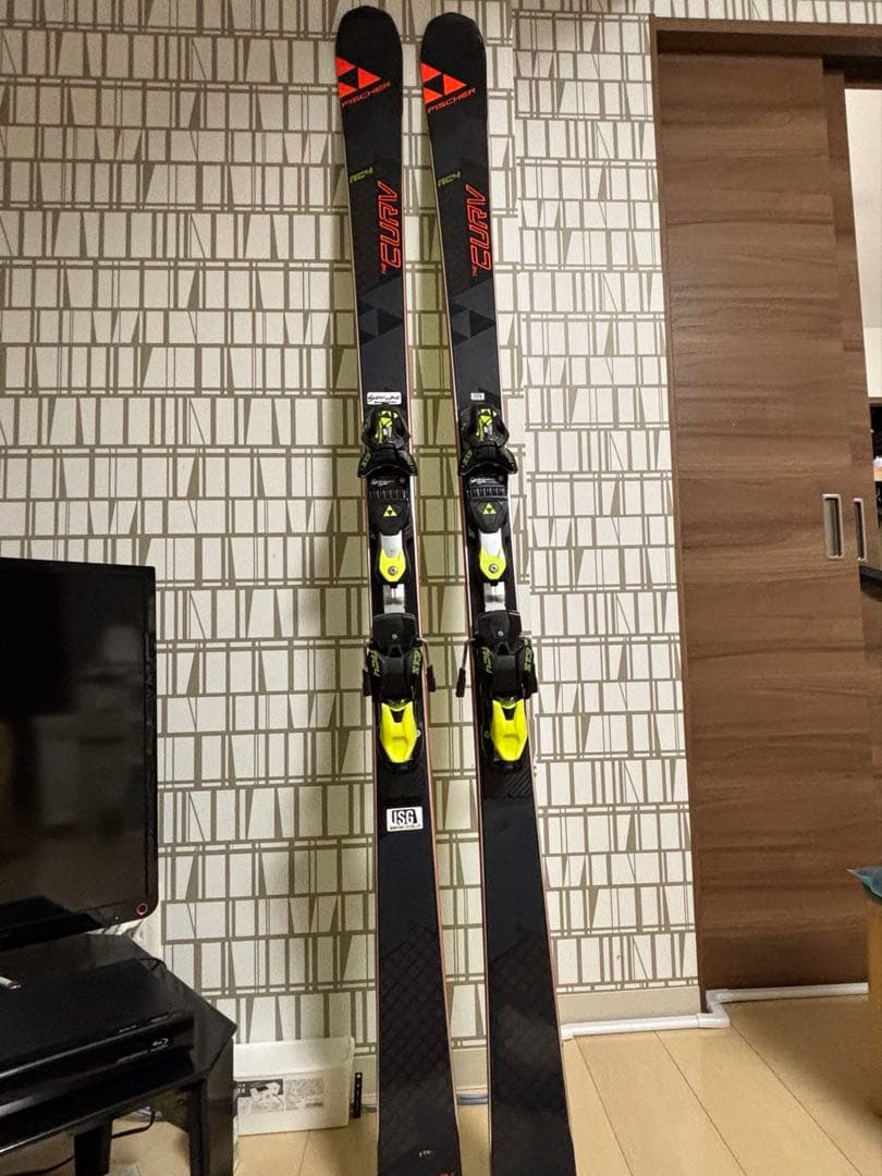 フィッシャー　RC4 CURV 185cm スキー板