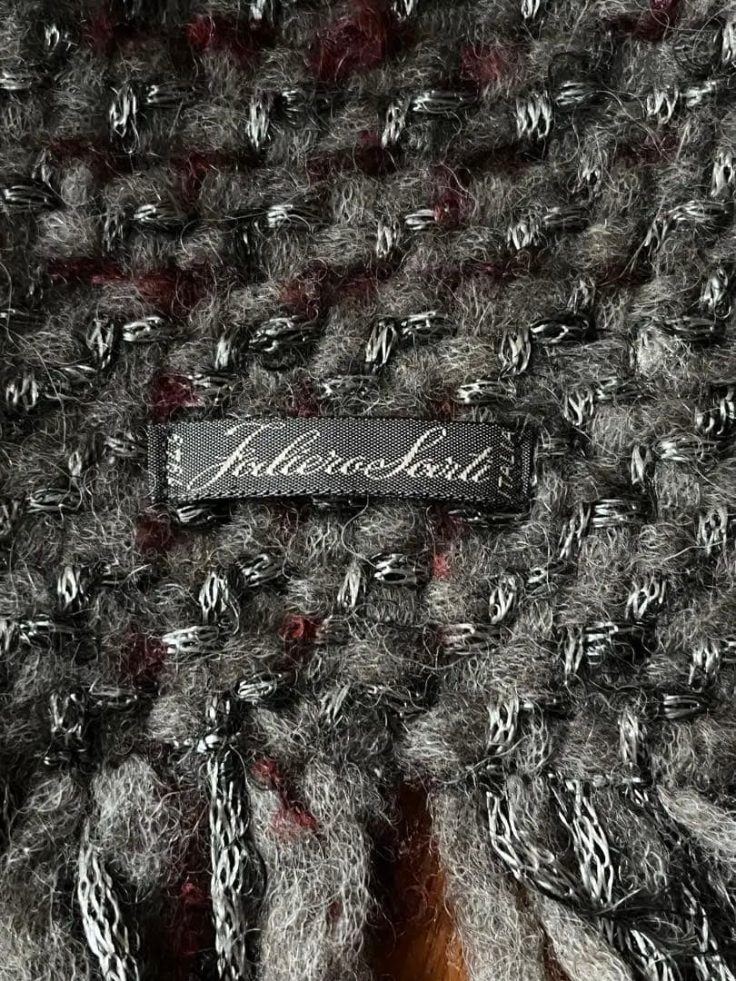 ファリエロサルティ　マフラー