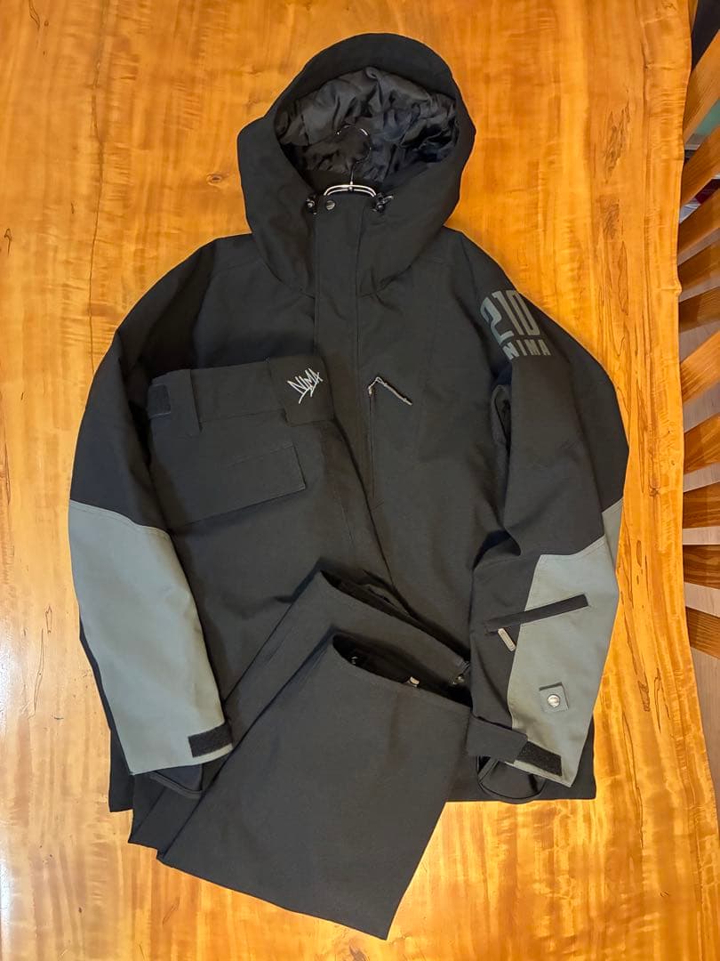 美品 nima ユニセックス スノボウェア セットアップ 上M 下S 上下 黒