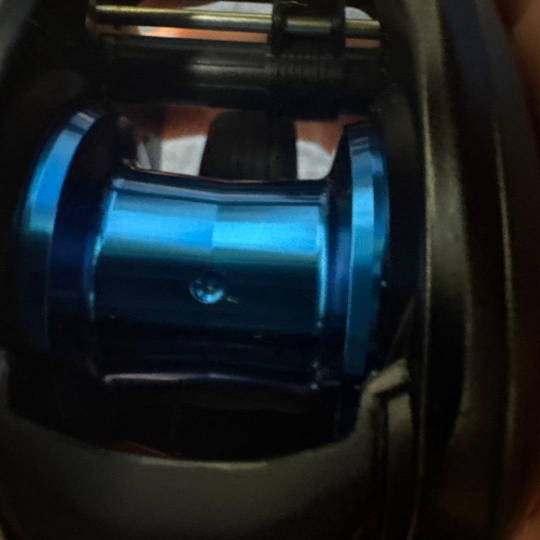 SLX DC ベイトリール 黒/青