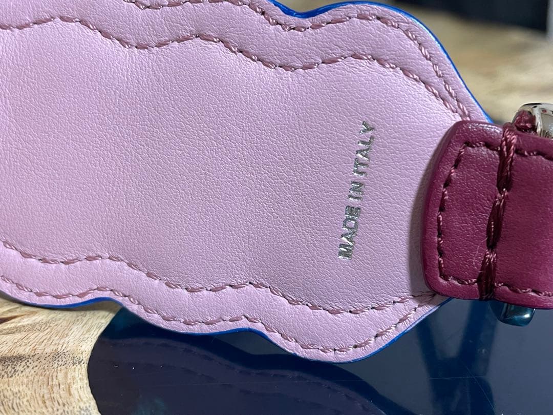 フェンディ FENDI ストラップユー パール レザーショルダーストラップ