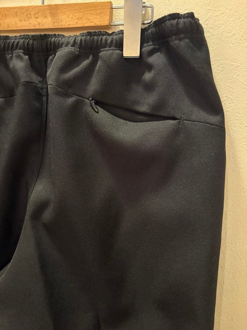 needles 黒のフレアジャージスラックス