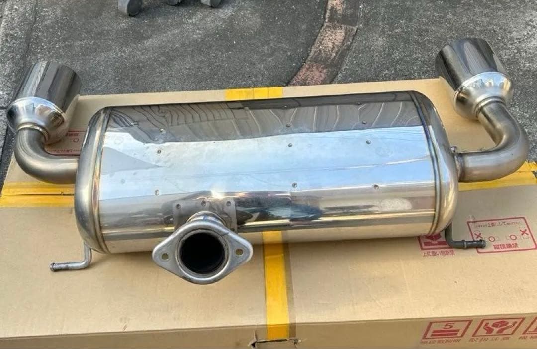 SUBARU BRZ zd8 STIパフォーマンスマフラー 送料込み