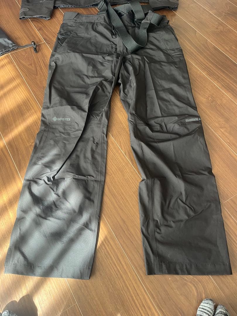 シマノゴアテックスブラック フード付きレインウェアセット　XL