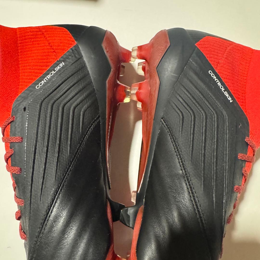 プレデター 18.1 fg lea