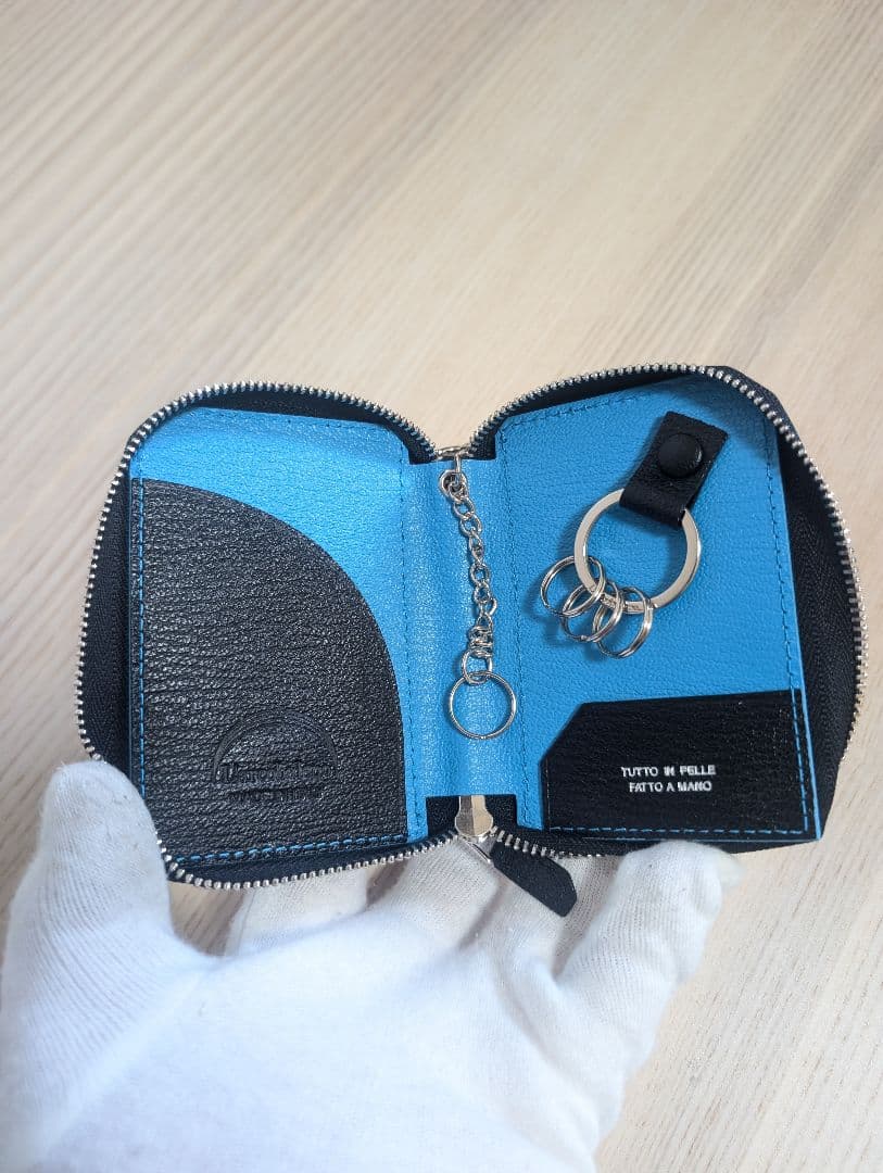 未使用　希少カラー　L’arcobaleno　スマートWキーケース