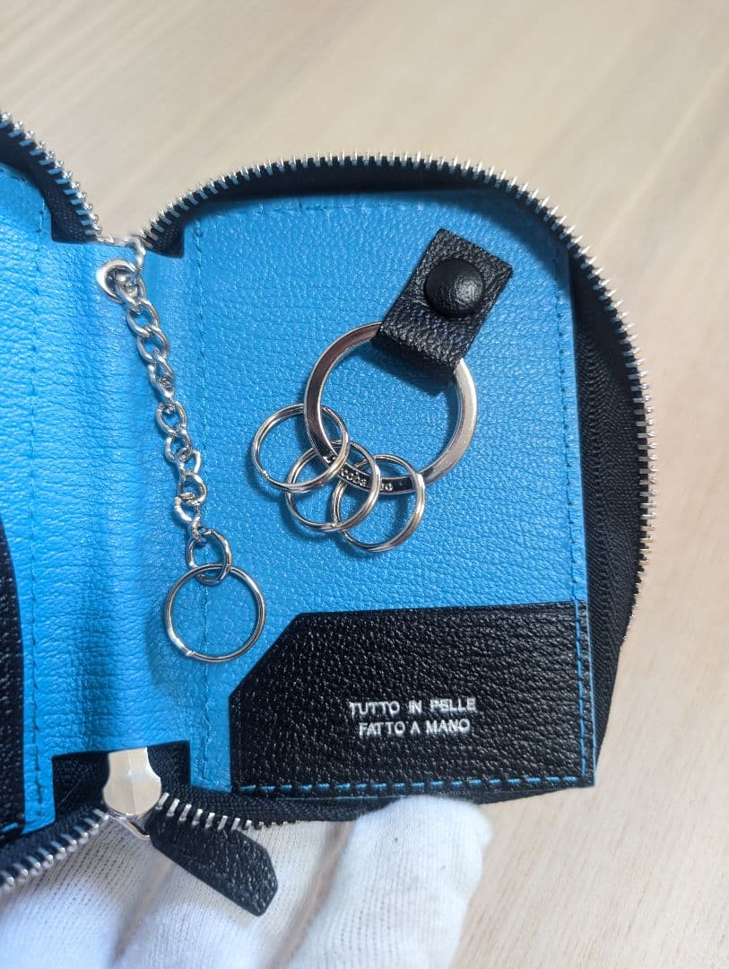 未使用　希少カラー　L’arcobaleno　スマートWキーケース