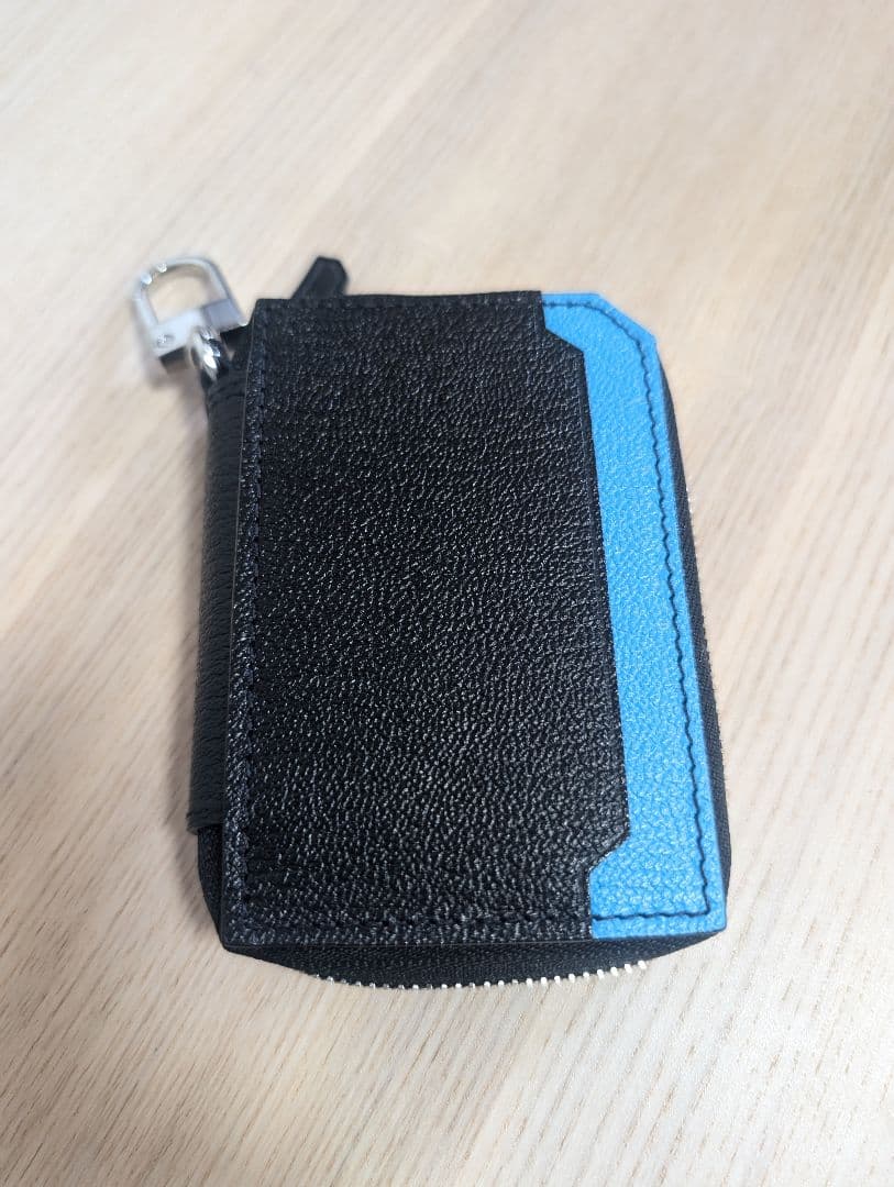 未使用　希少カラー　L’arcobaleno　スマートWキーケース