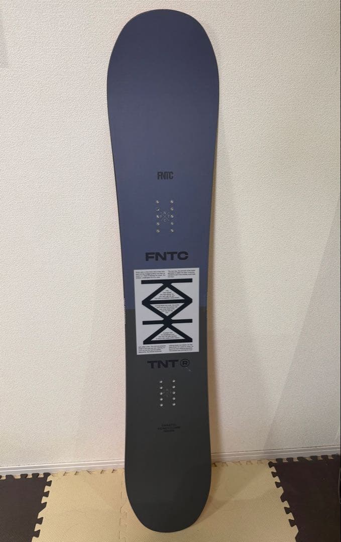 k FNTC TNT-R 153cm 22-23モデル スノーボード板