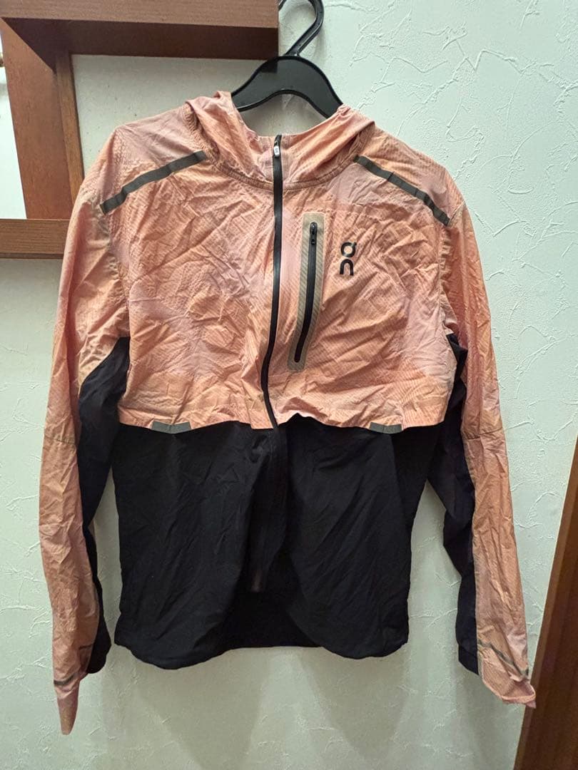 ON ウィンドブレーカー L