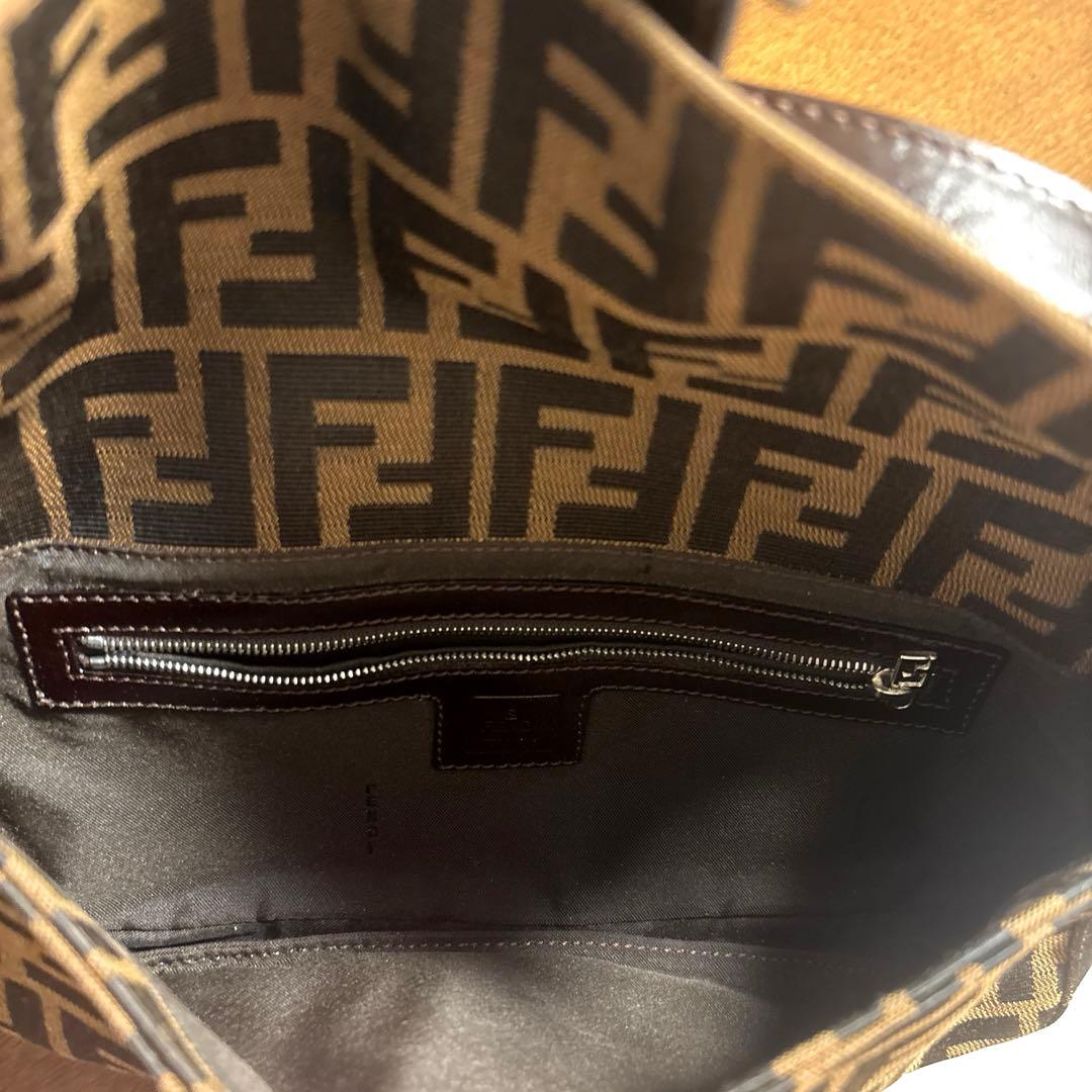 Fendi ショルダーバッグ ズッカ柄