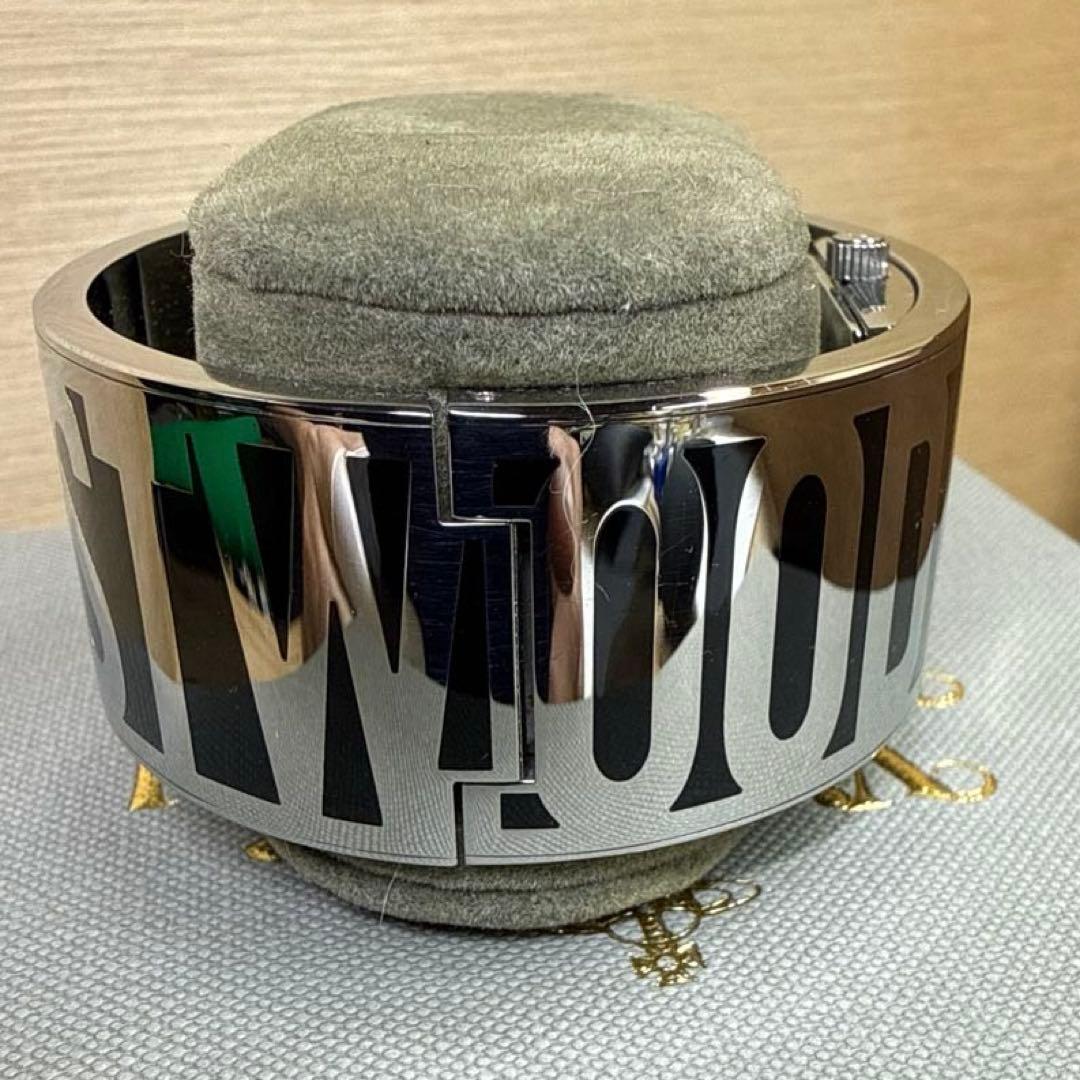 腕時計 Vivienne Westwood バングルウォッチ