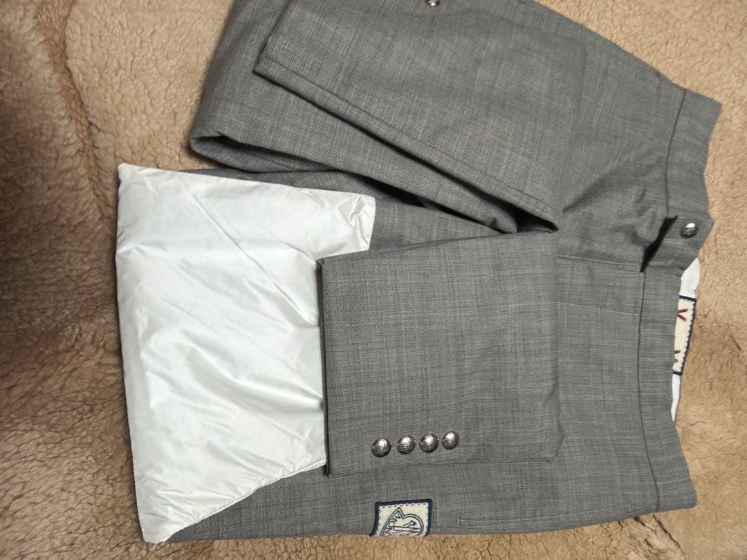 MONCLER ダウンパンツ2 新品未使用