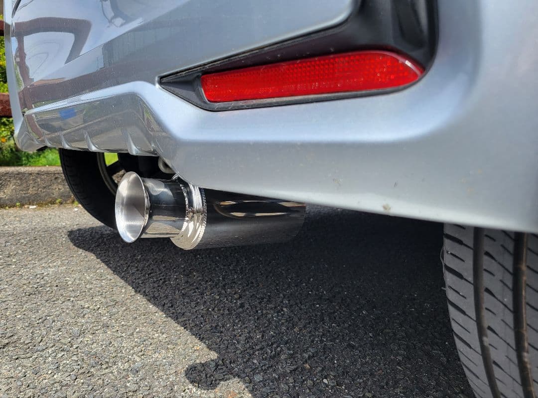 aダイハツムーヴ ムーヴカスタムLA150S砲弾型マフラーカッター