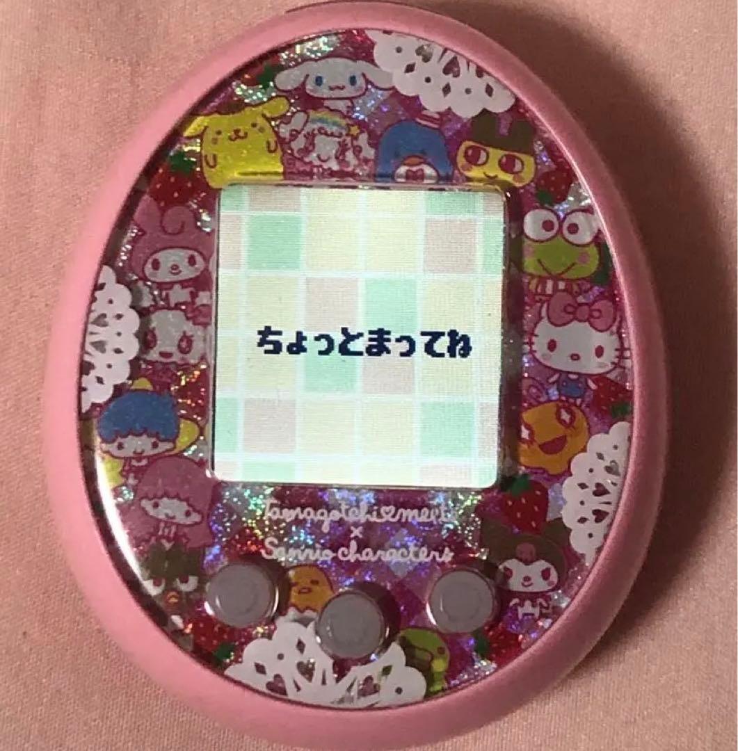 たまごっちみーつ　サンリオ ピンク