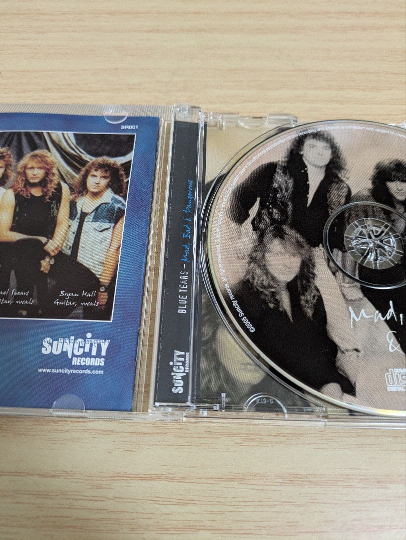 洋楽 BLUE TEARS Mad, Bad & Dangerous
