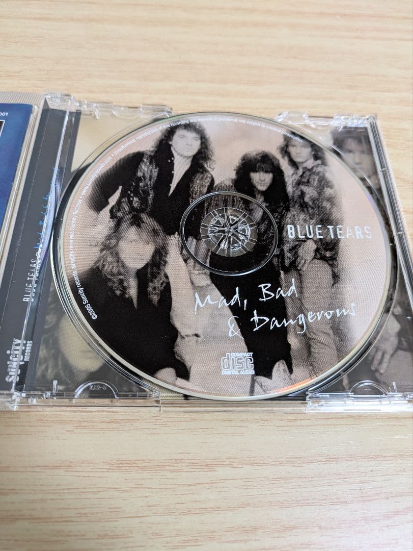 洋楽 BLUE TEARS Mad, Bad & Dangerous