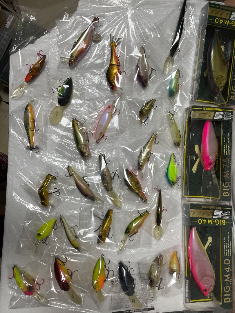 メガバスルアー３４個スピナー１０個