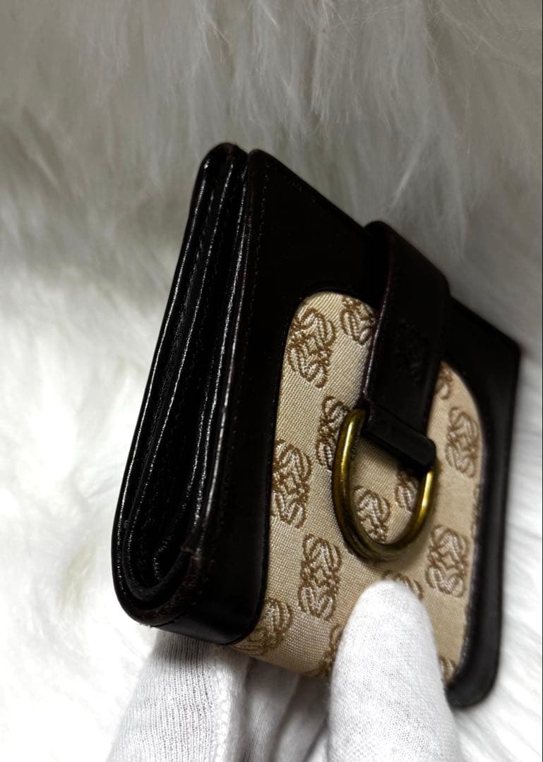 LOEWE 二つ折り財布　アナグラム　Dリング　大幅値下げ　早い者勝ち