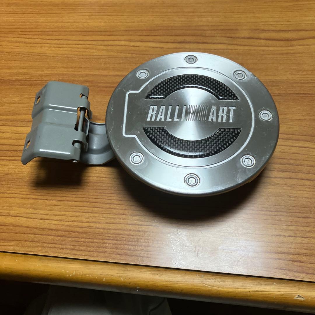 ラリーアート三菱 フュエルリットカバー