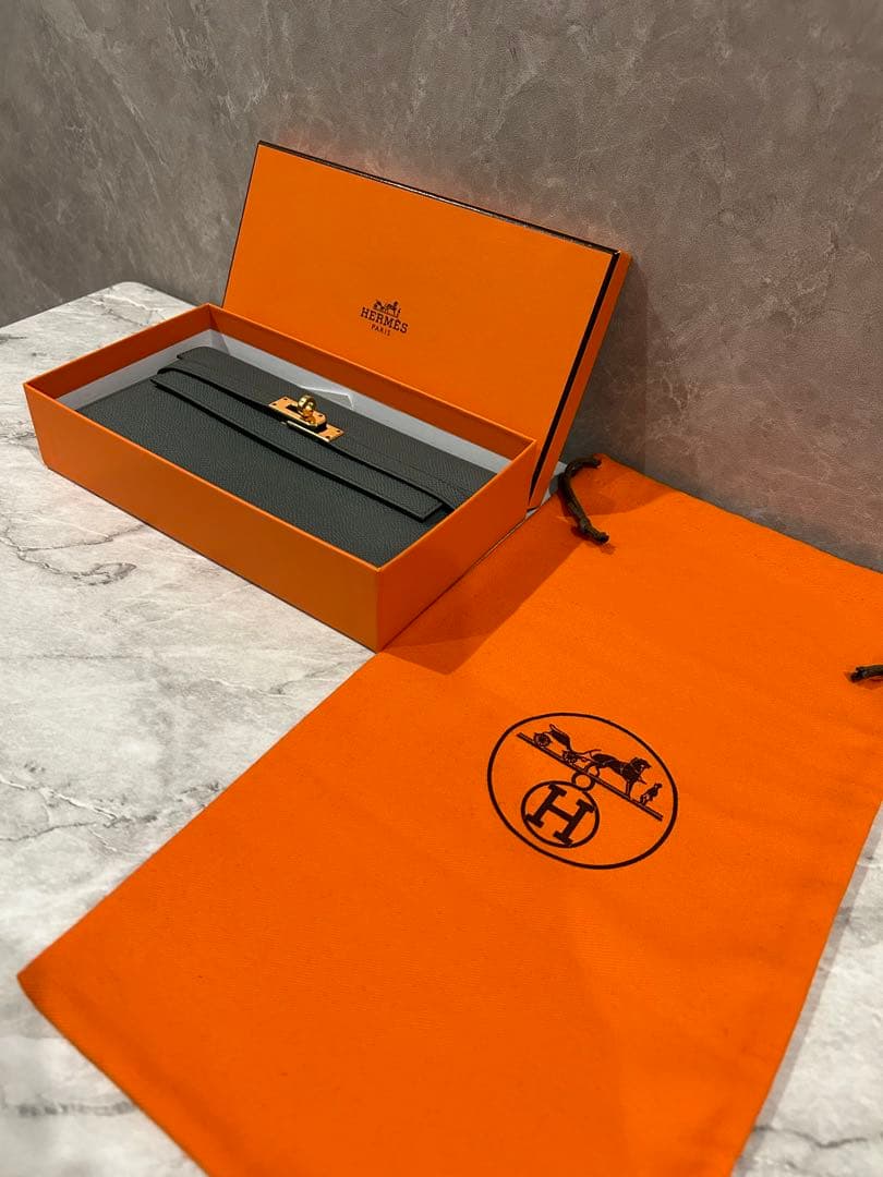 【貴重カラー】 エルメス ケリーウォレット ロング ヴェールアマンド エプソン