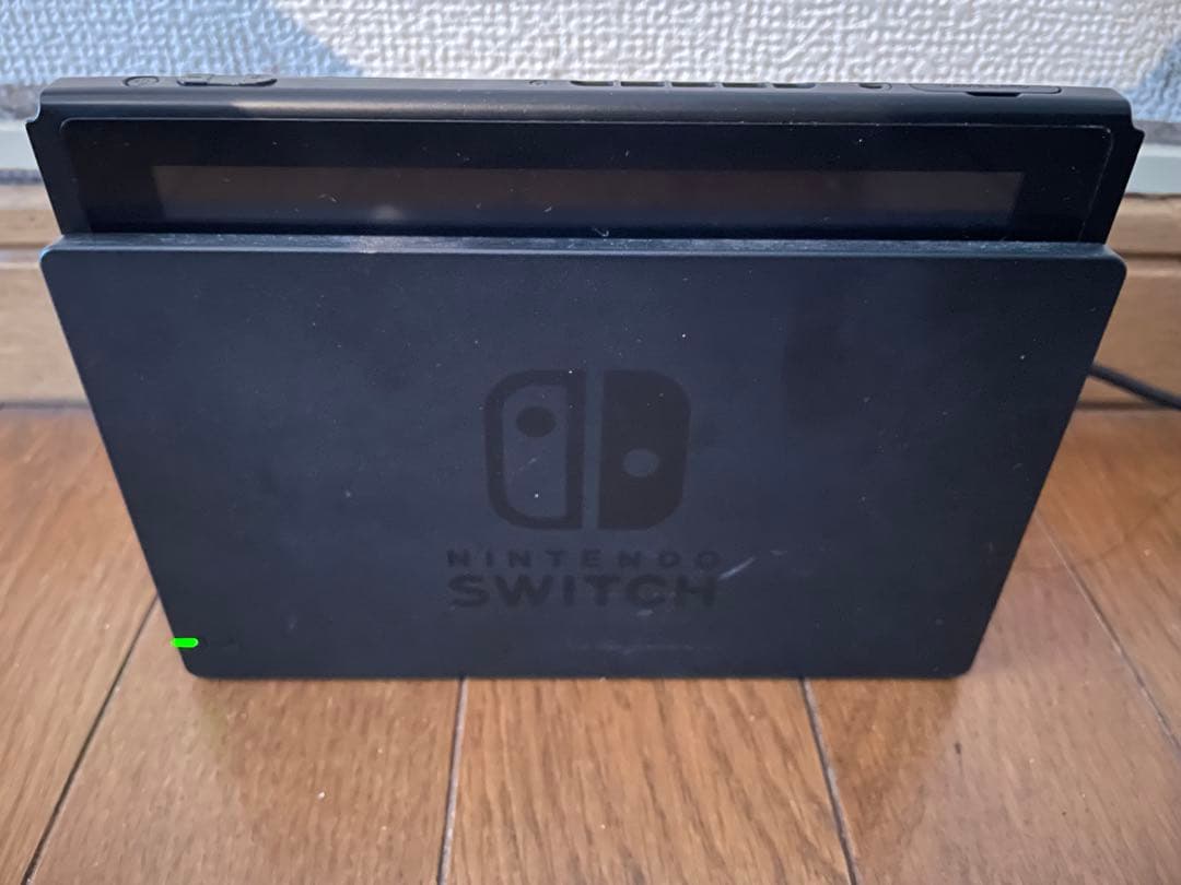 ニンテンドーSwitch 本体、充電器のみ　箱入り