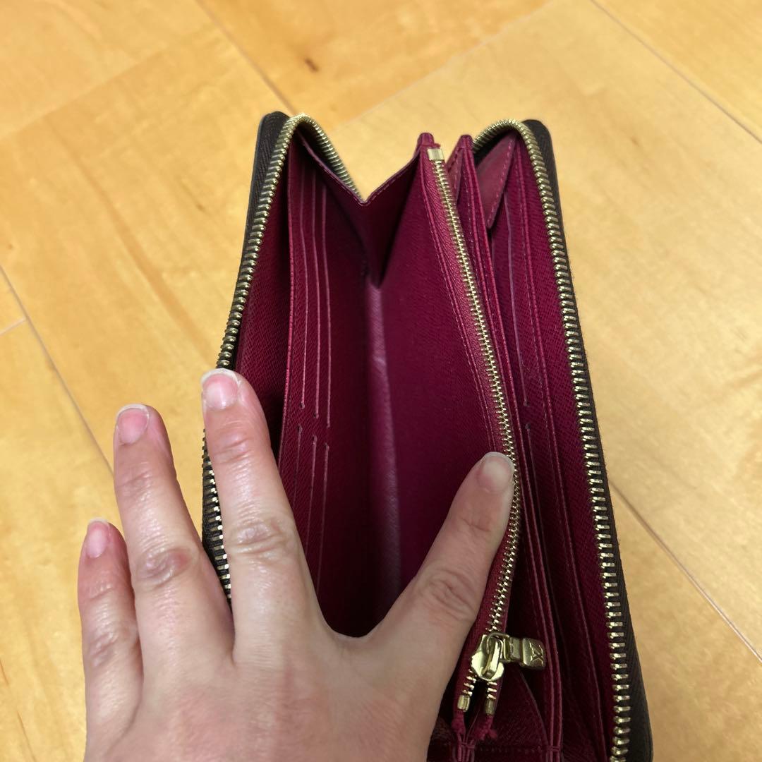 美品！ジッピーウォレット　フューシャカラー　モノグラム