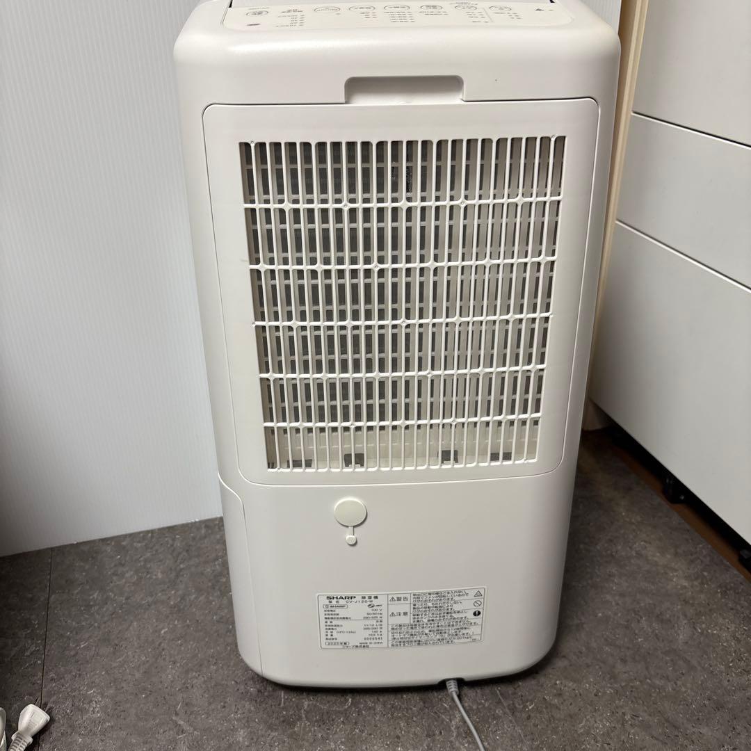 美品　SHARP 衣類乾燥除湿機　CV-J120　プラズマクラスター