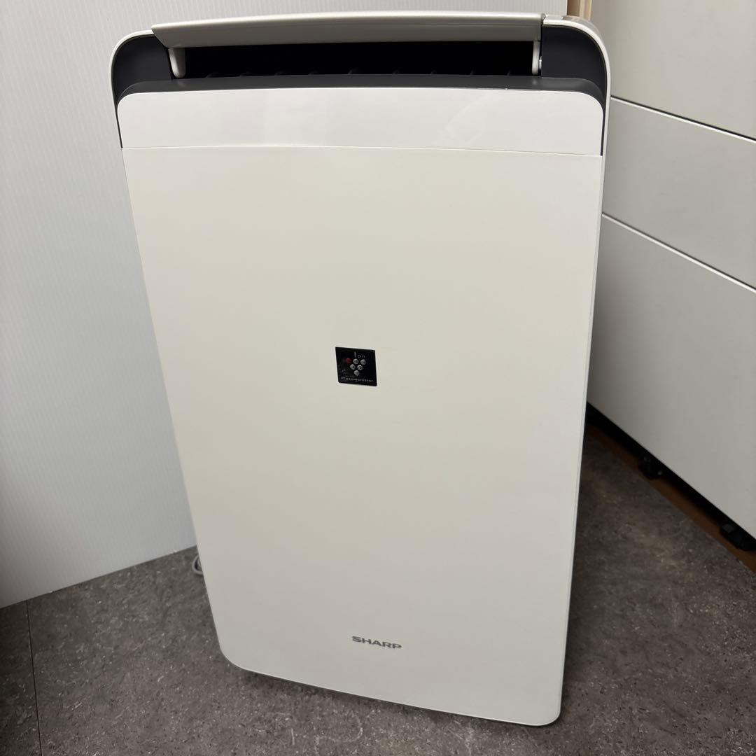美品　SHARP 衣類乾燥除湿機　CV-J120　プラズマクラスター