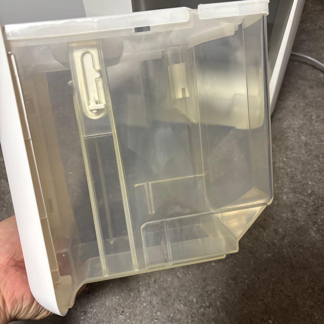 美品　SHARP 衣類乾燥除湿機　CV-J120　プラズマクラスター