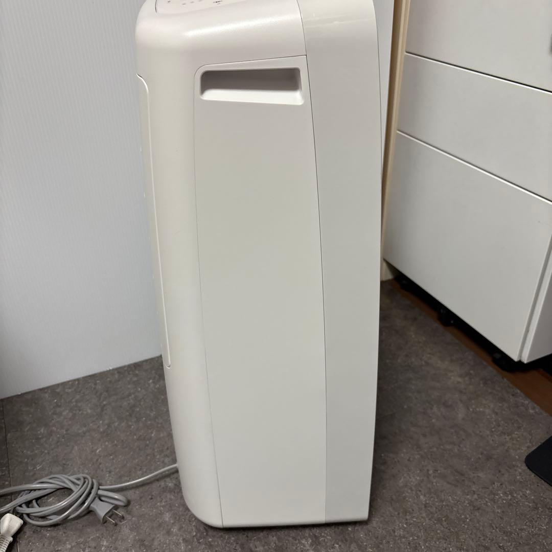 美品　SHARP 衣類乾燥除湿機　CV-J120　プラズマクラスター