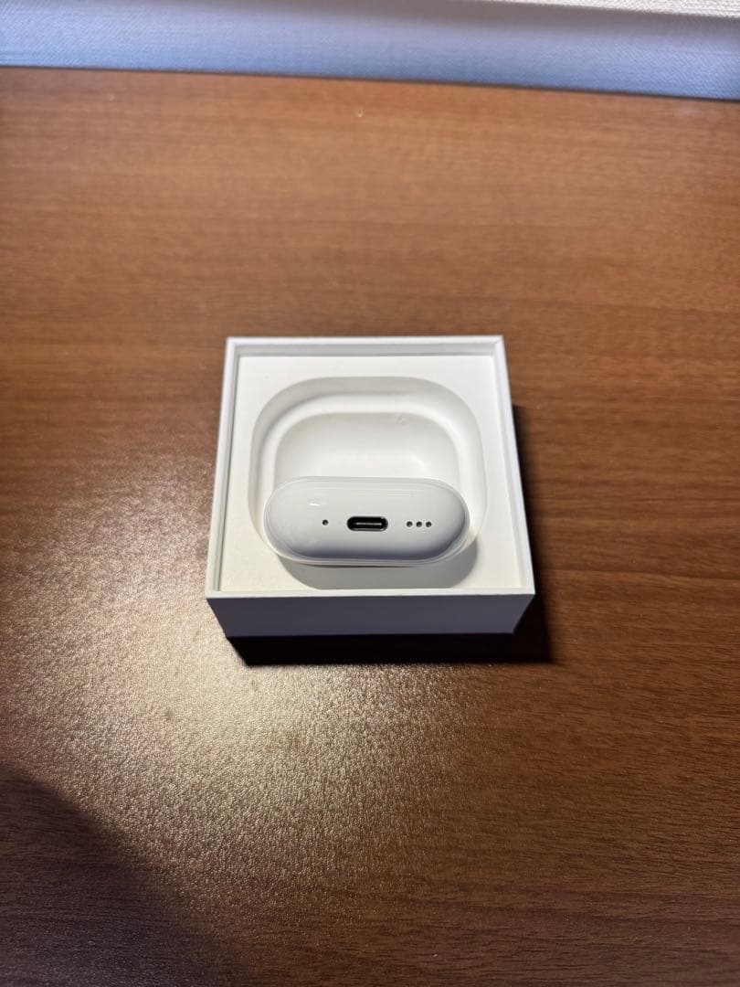 Airpods4 ノイキャン機能付き　ANC有り