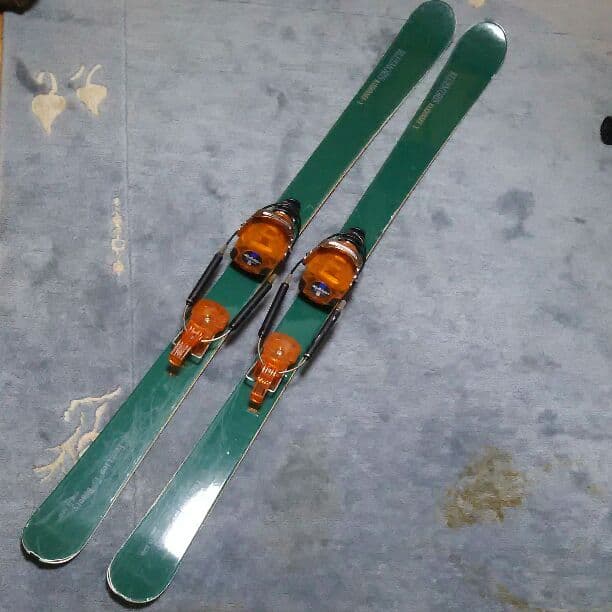 テレマーク  スキー板  ステップソール