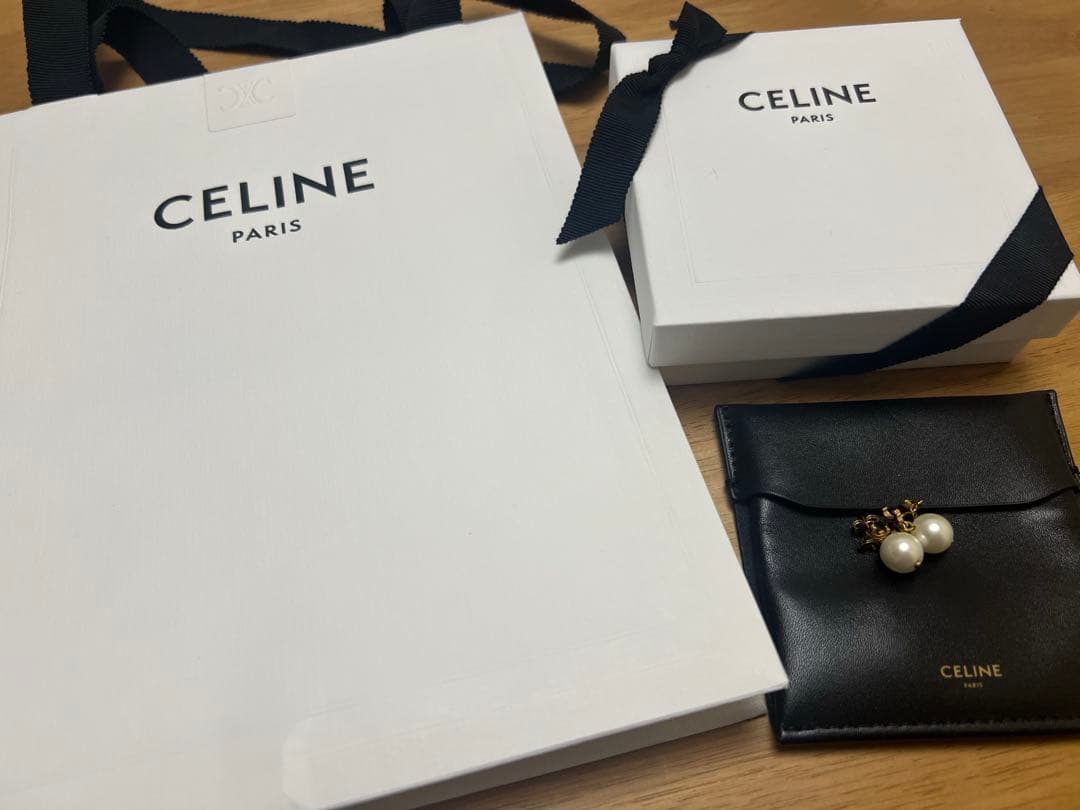 レ・パール CELINE ピアス / ゴールドフィニッシュ ブラス＆ガラスパール