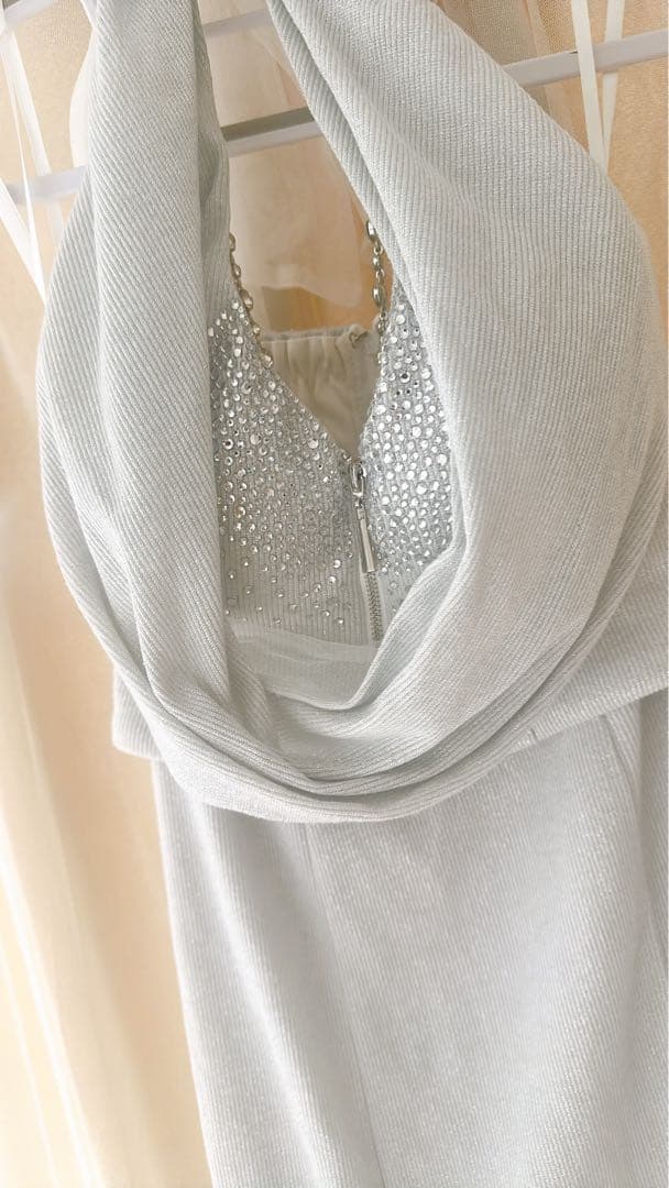 an ライトグレー ドレープセットアップドレス