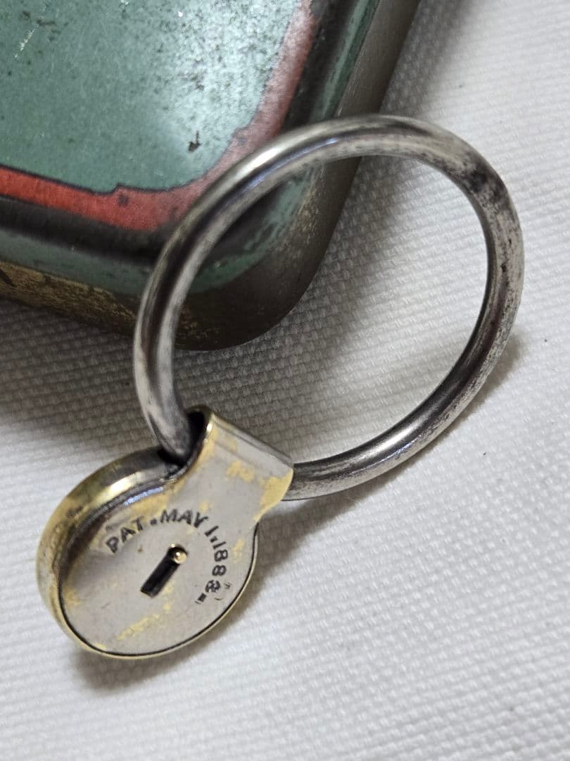 稀少！1883年 米国製 ビンテージ ブラス キーホルダー