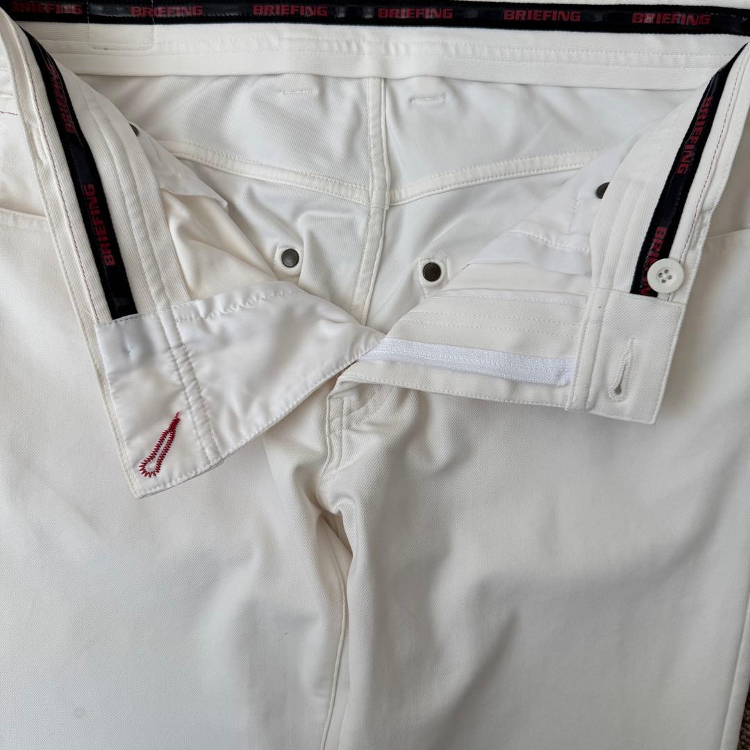 美品　ブリーフィングゴルフ　パンツ　白　S〜M相当　春夏　ストレッチ素材　ゴルフ