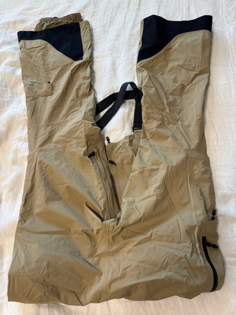 バートン　AK ウーマンズ　Gore-Tex2 L ビブパンツ　M