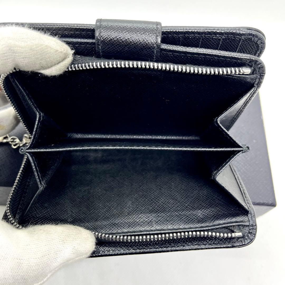 入手困難/極美品✨プラダ 二つ折り 財布 サフィアーノ シャイン キスマーク