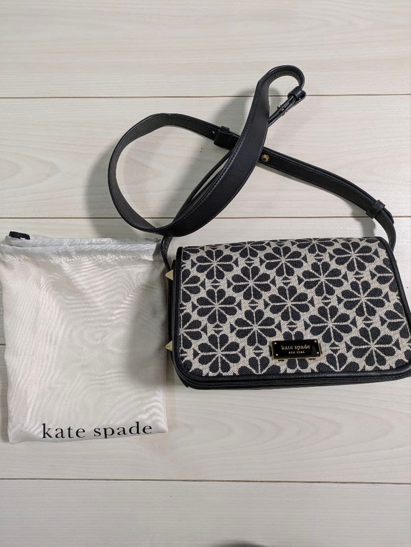 ♤専用♤Kate spade ケイトスペード クロスボディ ショルダーバック