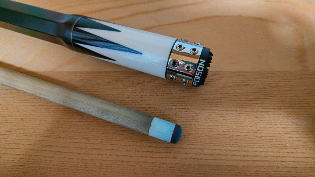 POISON VENOM ビリヤードキュー ケース付き